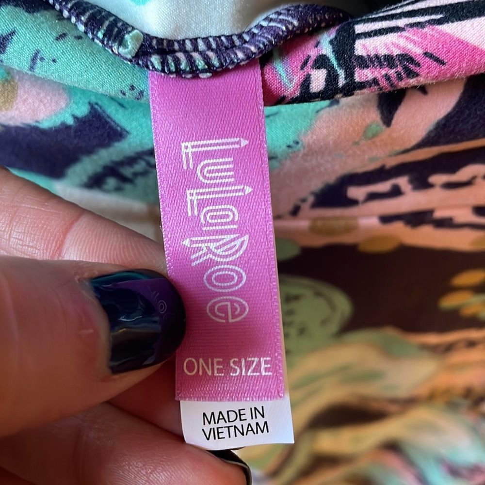 ✨LuLaRoe Disney Mickey Mouse Limited Edition One Size Leggings - Picture 4 of 6